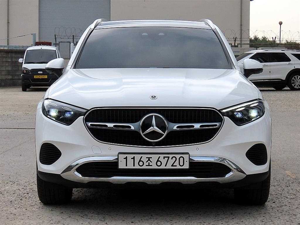 벤츠 GLC 클래스 GLC220 d 4MATIC 사진 2/20
