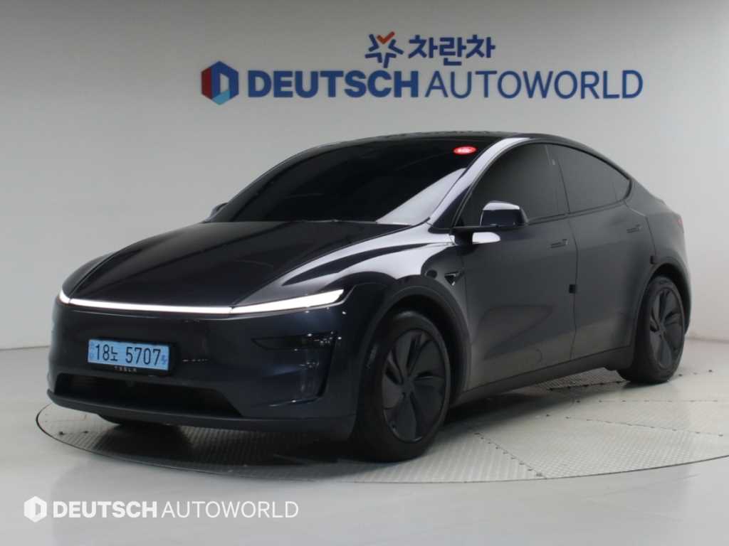 테슬라 모델 Y 프리미엄 RWD 사진