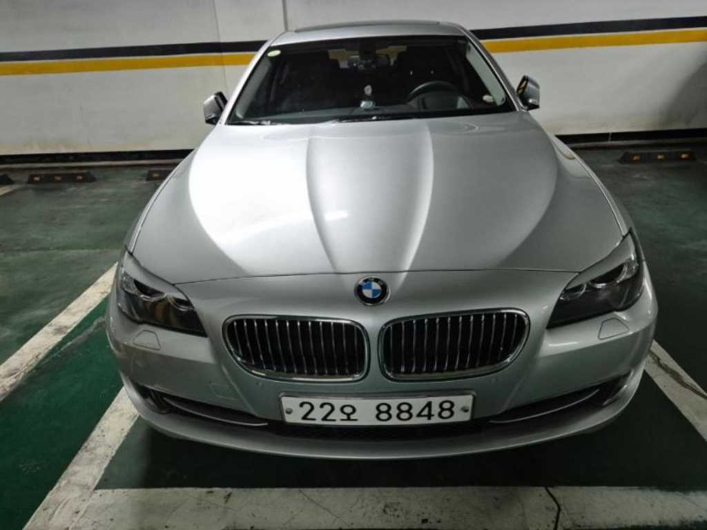 BMW 5시리즈 528i 사진