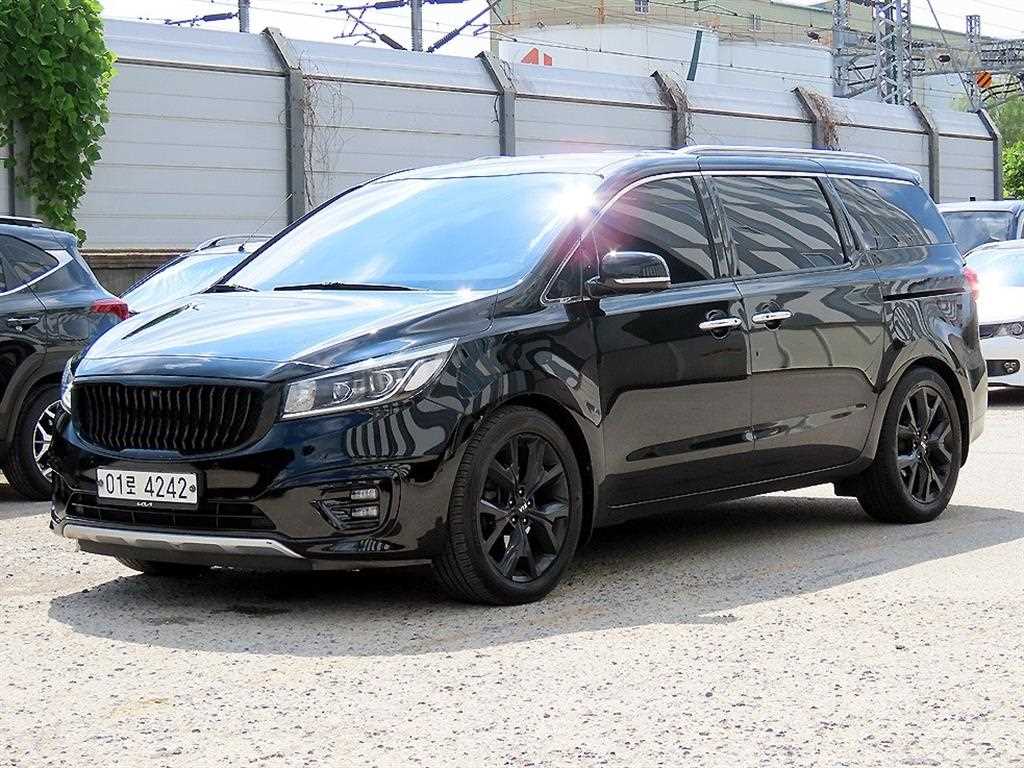 기아 카니발 가솔린 7인승 리무진 프레지던트 사진 2/20