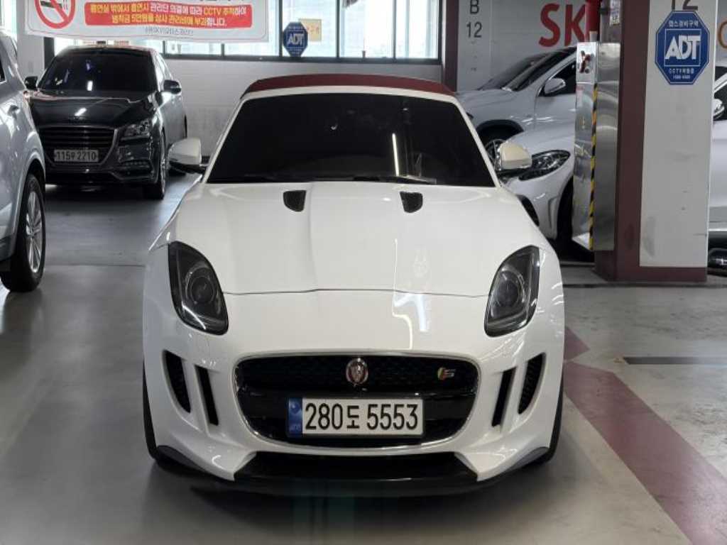 재규어 F-TYPE 3.0 S 컨버터블 사진 2/12