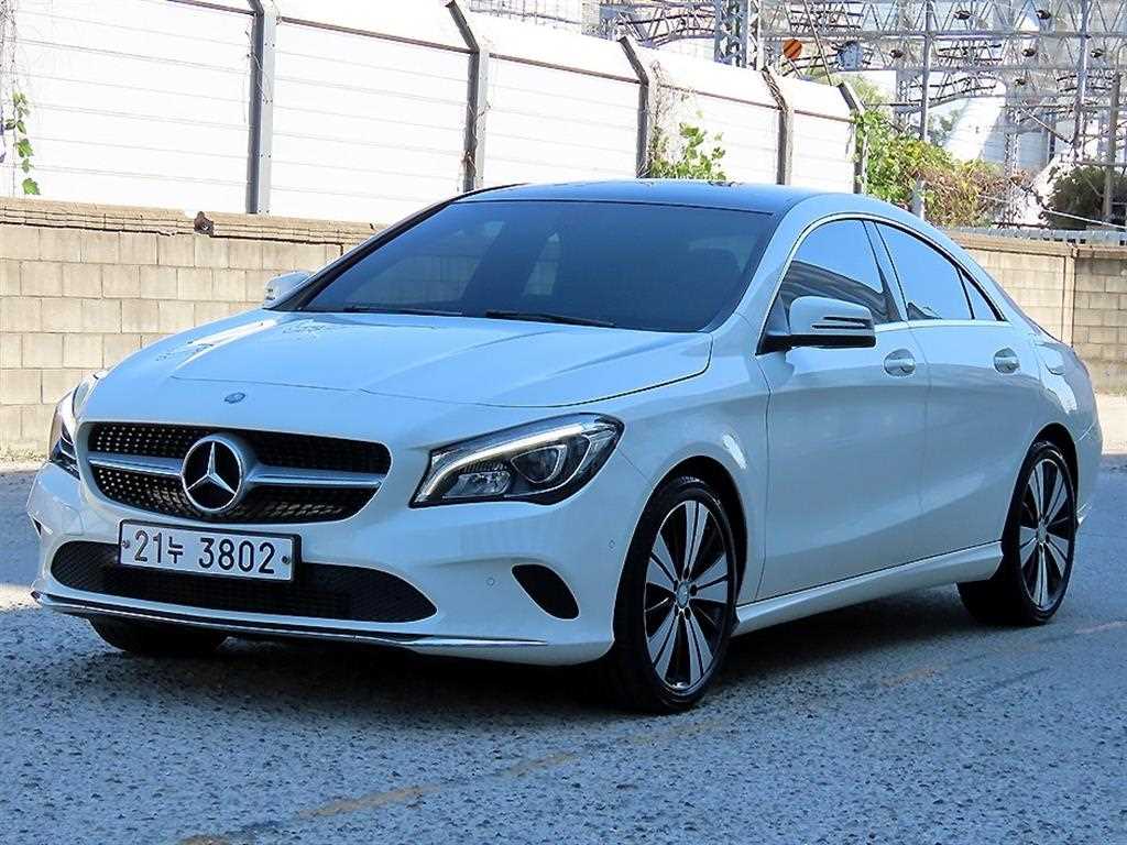 벤츠 CLA 클래스 CLA 250 4MATIC 사진 2/20