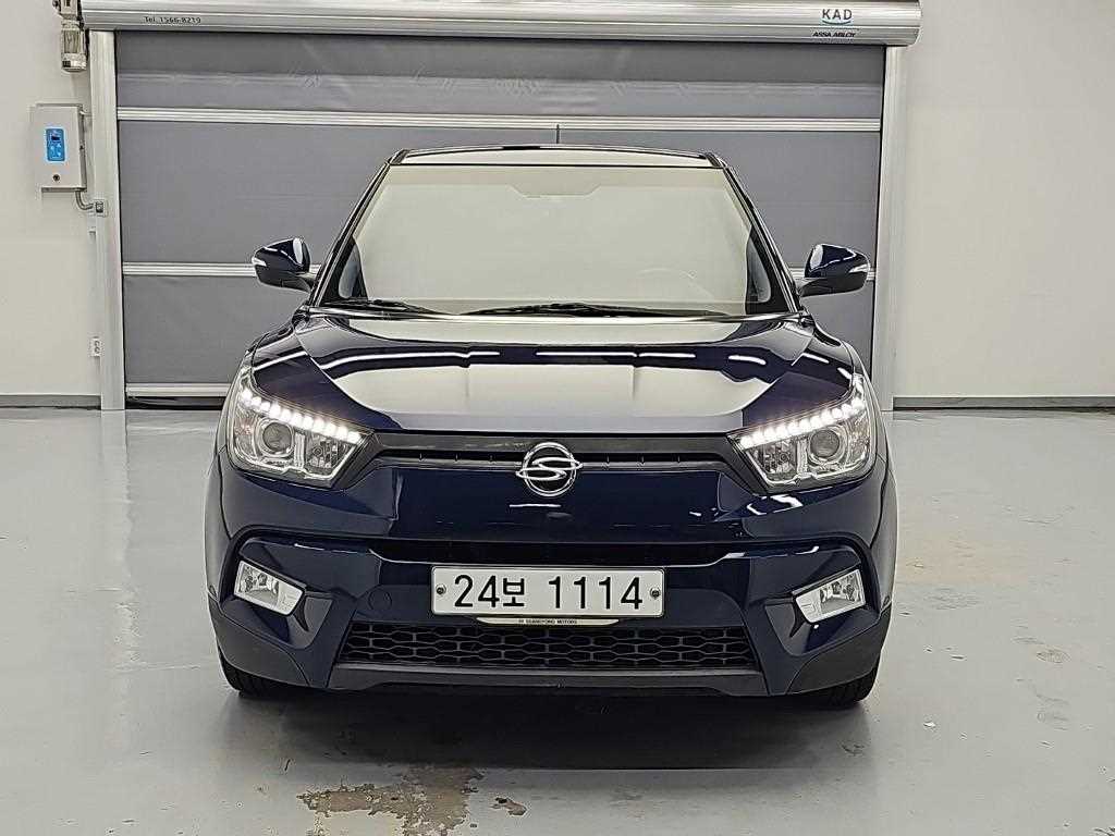 KGM 티볼리 가솔린 2WD 1.6 VX 사진 2/18