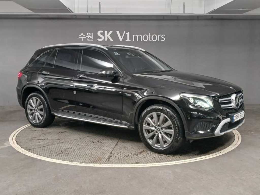 벤츠 GLC 클래스 GLC 350 e 4MATIC 프리미엄 사진 2/20