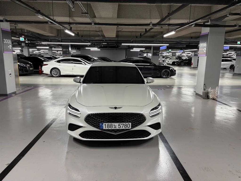 제네시스 G70 가솔린 2.0T 2WD 사진 2/20