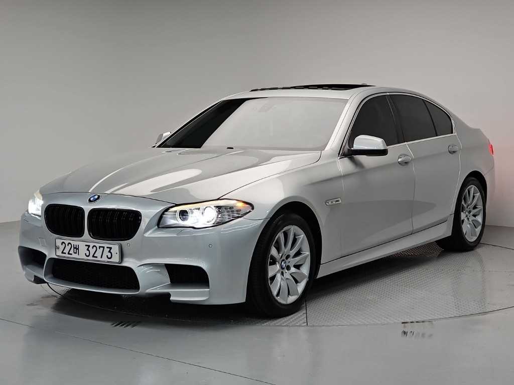 BMW 5시리즈 528i 사진