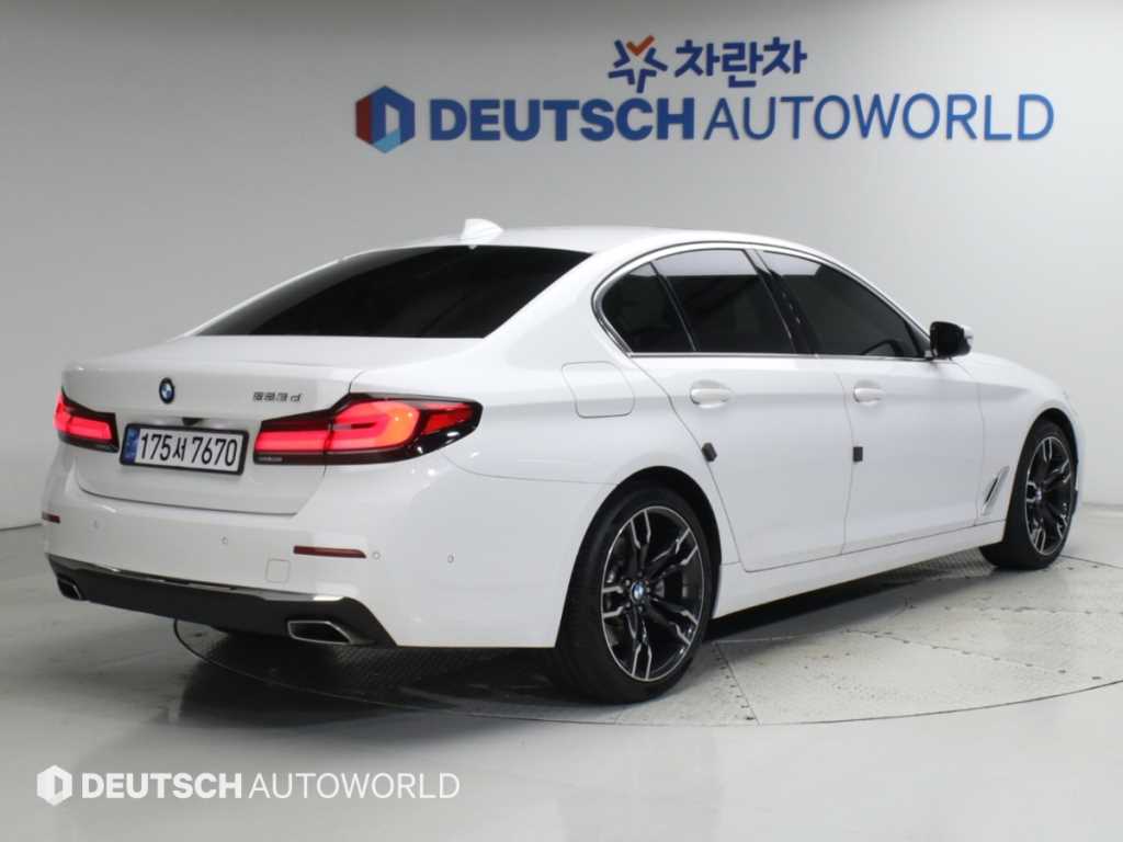 BMW 5시리즈 523d 럭셔리 사진 2/20