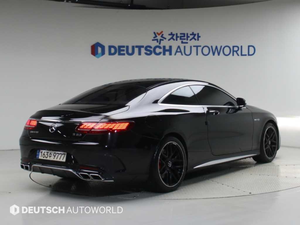벤츠 S 클래스 S 63 AMG 4MATIC 쿠페 사진 2/20