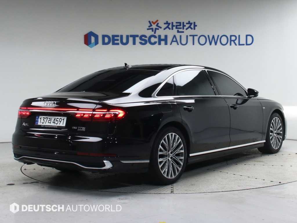 아우디 A8 55 TFSI 콰트로 LWB 사진 2/20