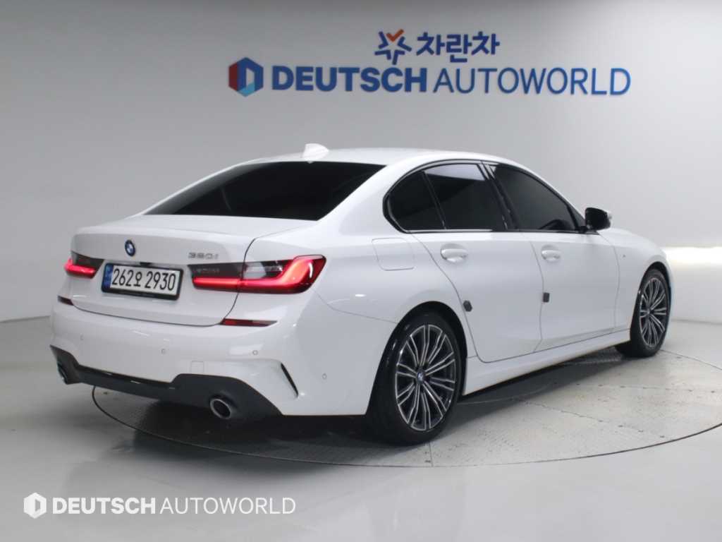 BMW 3시리즈 320i M 스포츠 사진 2/20