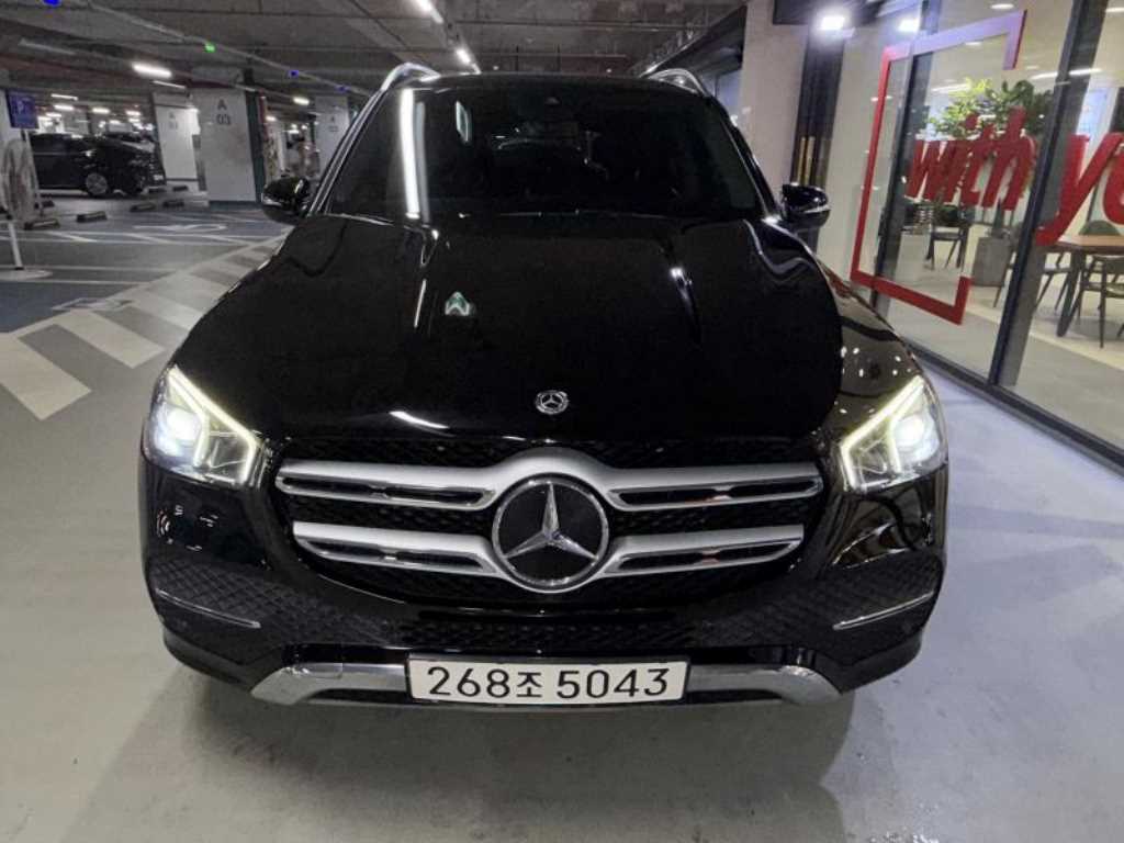 벤츠 GLE 클래스 GLE 300d 4MATIC 사진