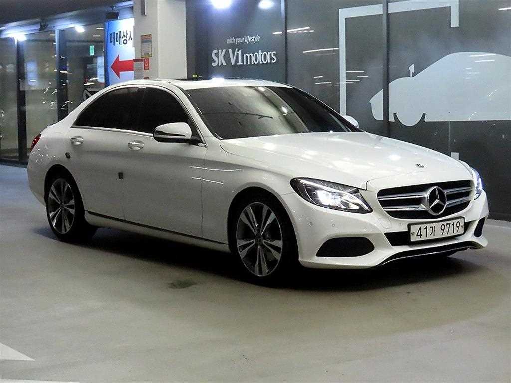 벤츠 C 클래스 C220 d 아방가르드 사진