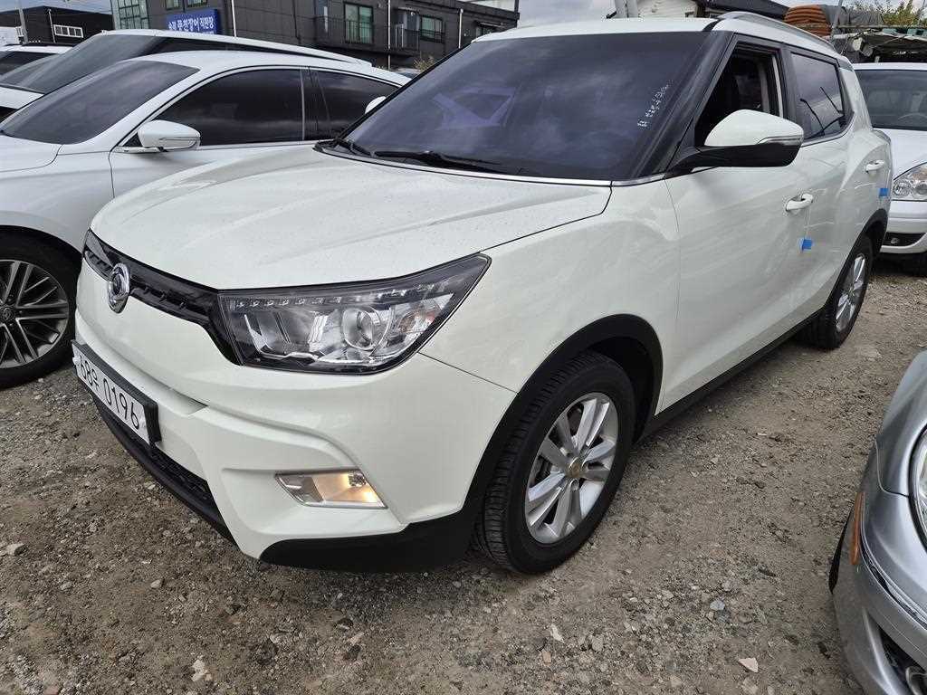 KGM 티볼리 가솔린 2WD 1.6 삼바 에디션 사진 2/17