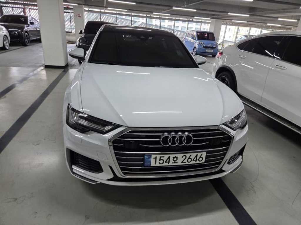 아우디 A6 45 TFSI 프리미엄 사진
