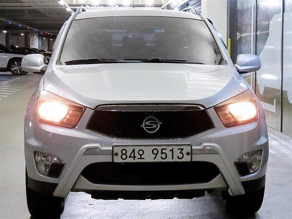 KGM 코란도 디젤 4WD 익스트림 사진 2/19