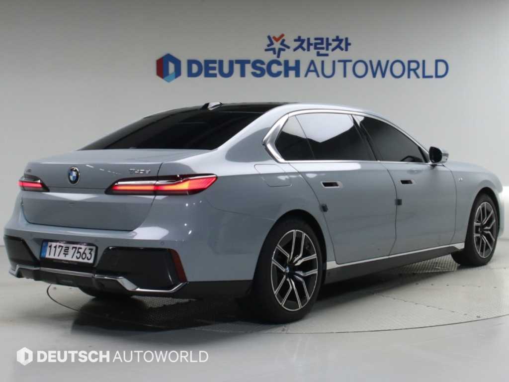 BMW 7시리즈 740d xDrive M 스포츠 사진 2/20