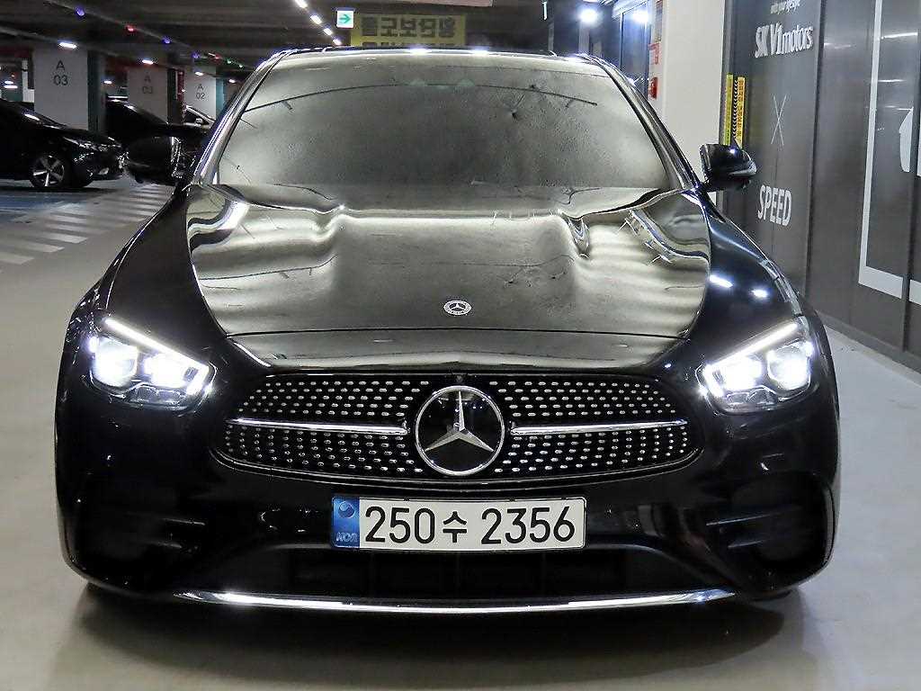벤츠 E 클래스 E220d 4MATIC AMG라인 사진 2/20