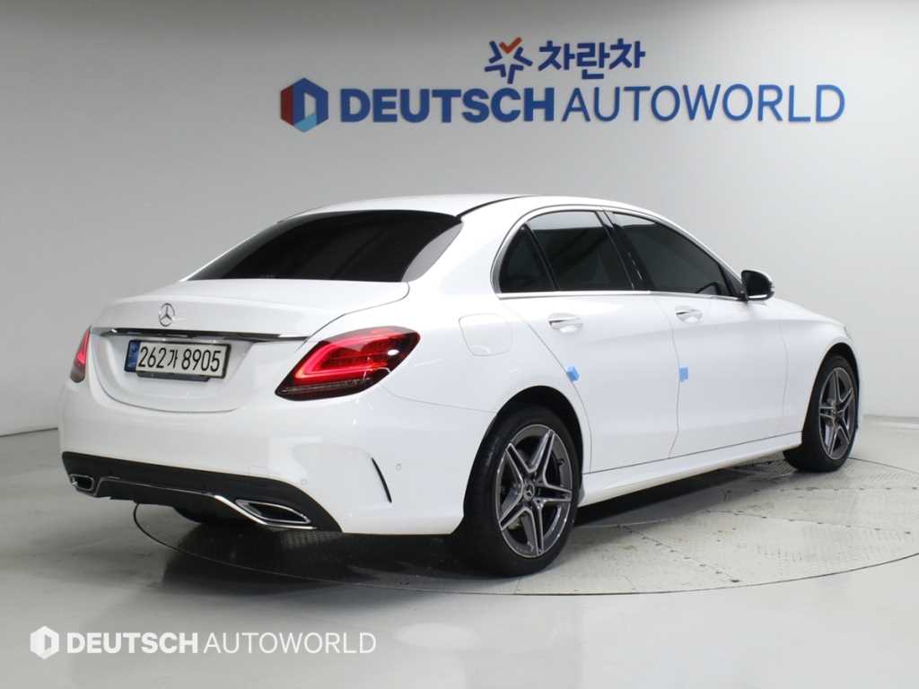 벤츠 C 클래스 C200 AMG LINE 사진 2/20