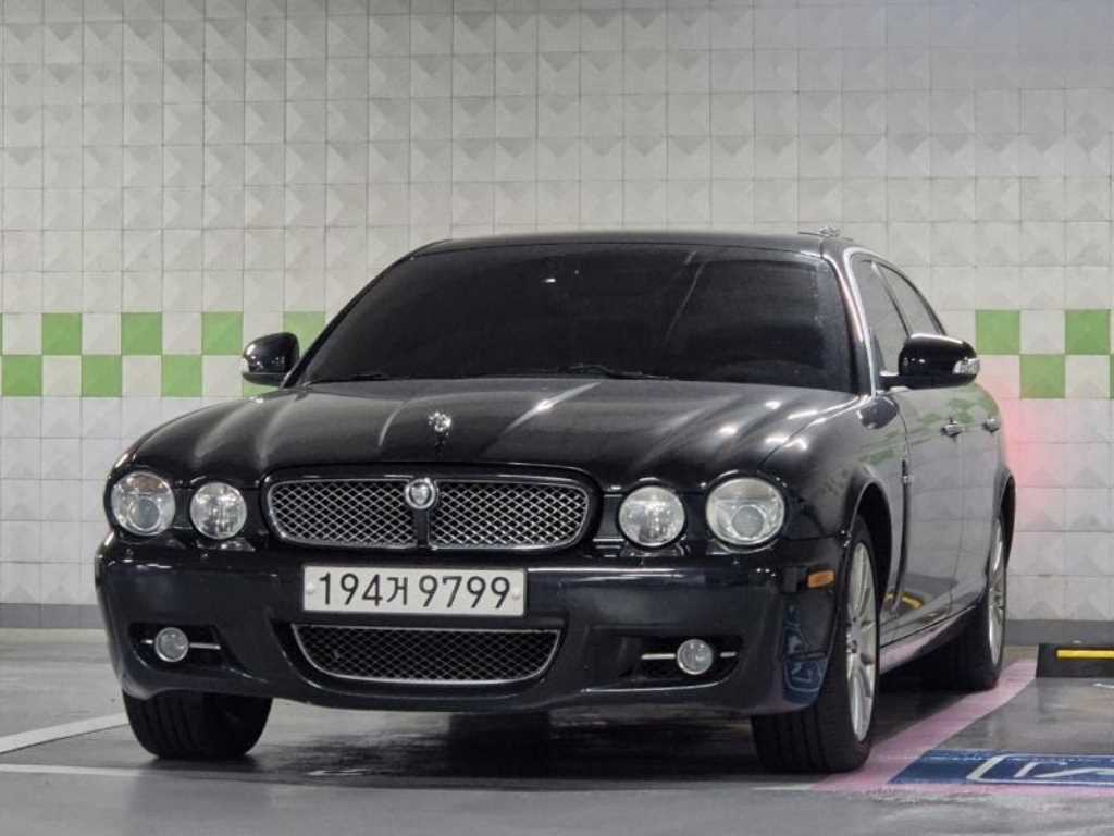 재규어 XJ 2.7D LWB 사진 2/20