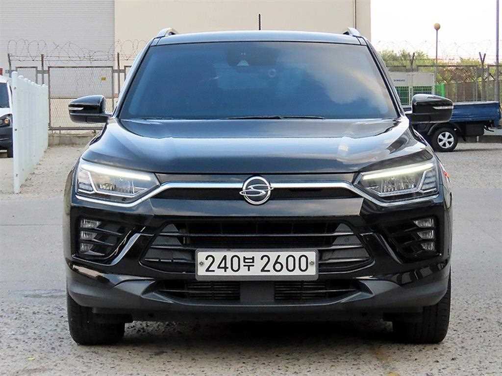 KGM 코란도 2WD 디젤 1.6 딜라이트 플러스 사진 2/20