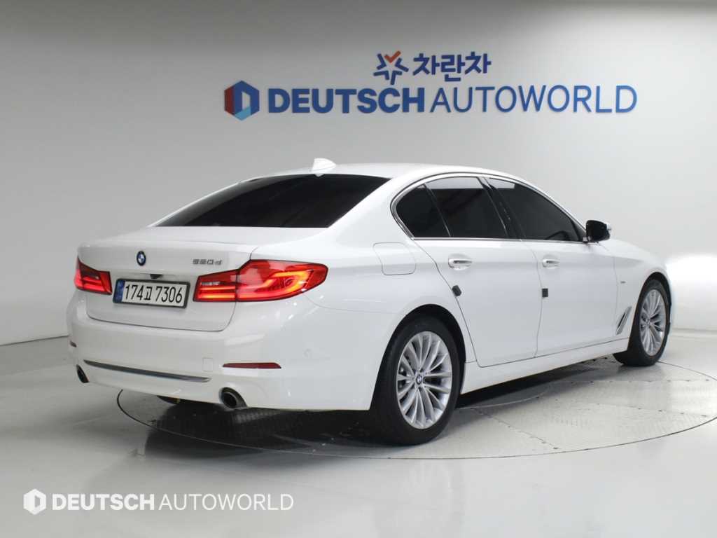 BMW 5시리즈 520d 럭셔리 스페셜 에디션 사진 2/20