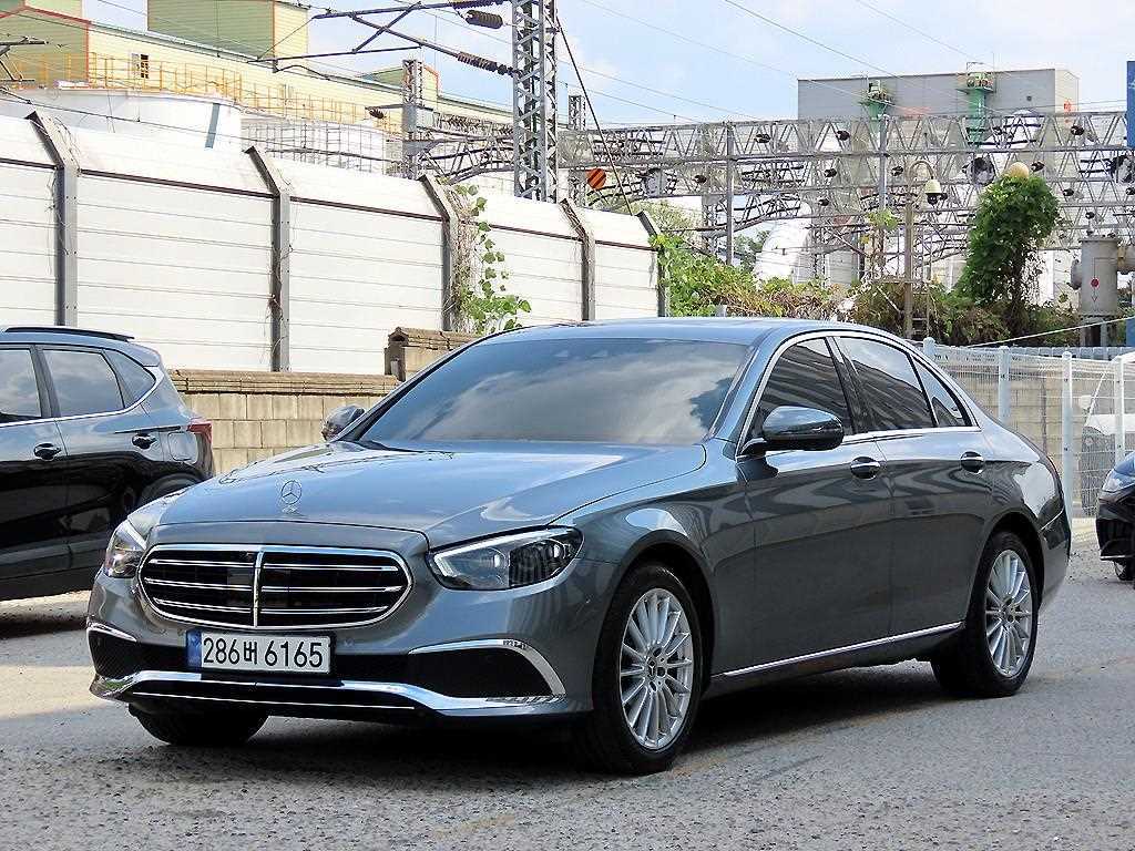 벤츠 E 클래스 E250 익스클루시브 사진 2/20
