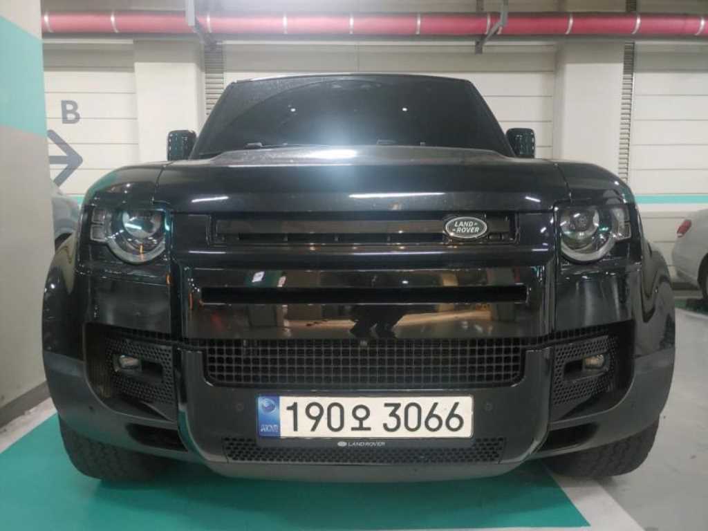랜드로버 디펜더 110 D250 SE 사진