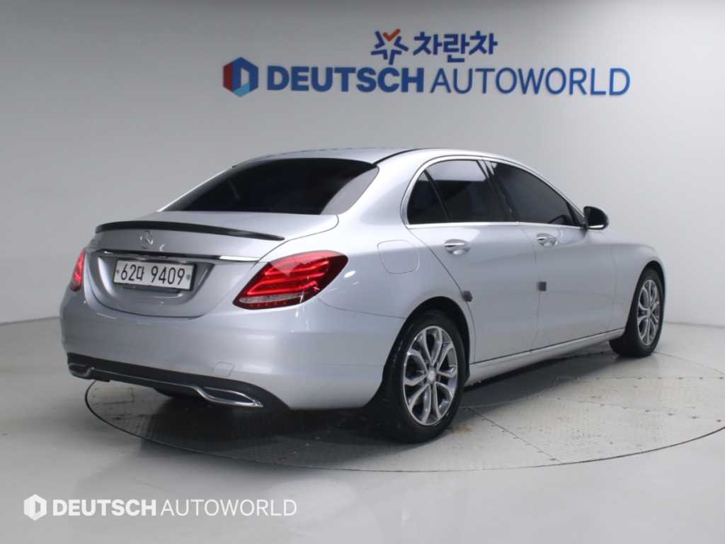벤츠 C 클래스 C200 사진 2/20