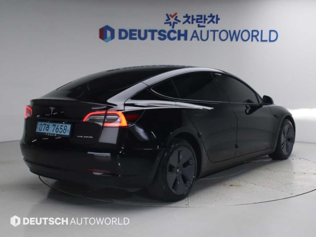 테슬라 모델 3 롱 레인지 사진 2/20