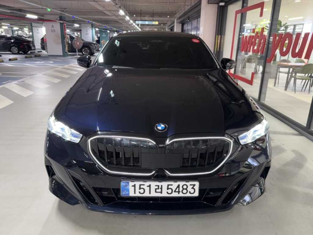 BMW 5시리즈 520i 기본형 사진