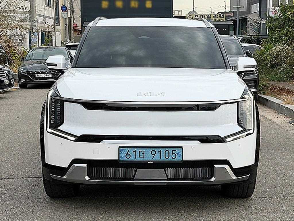 기아 EV9 롱레인지 4WD 어스 사진