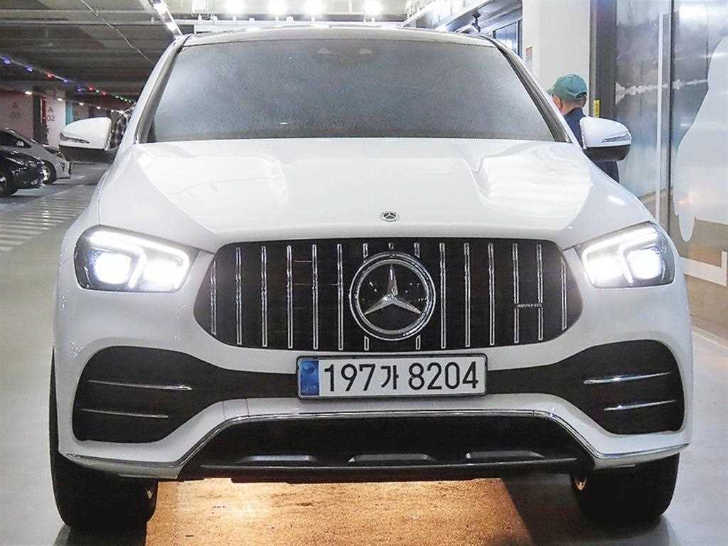 벤츠 GLE 클래스 GLE 400d 4MATIC 쿠페 사진 2/20