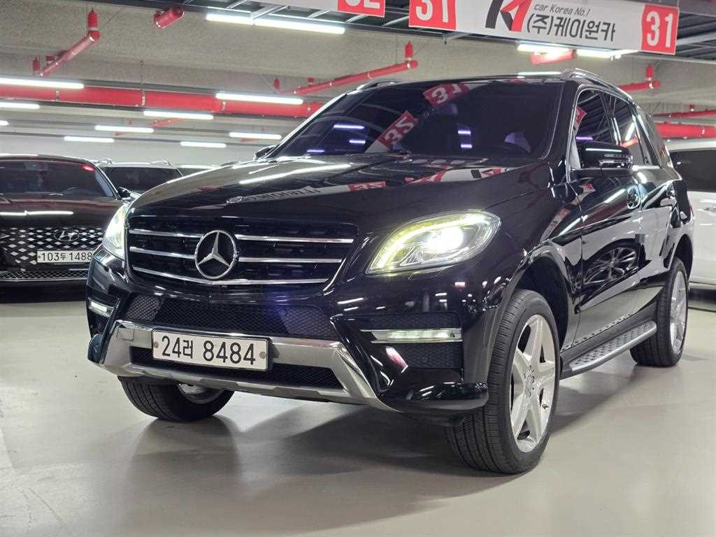 벤츠 M 클래스 ML350 블루텍 4매틱 사진