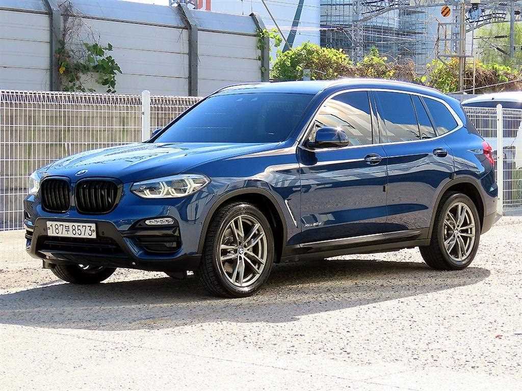BMW X3 xDrive 20d xLine 사진 2/20