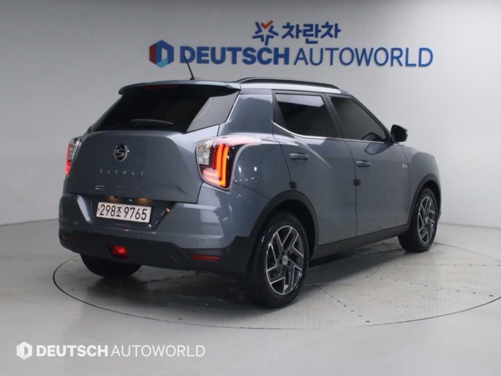 KGM 티볼리 2WD 가솔린 1.5 V3 사진 2/20