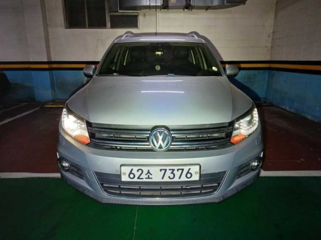 폭스바겐 티구안 2.0 TDI 프리미엄 사진