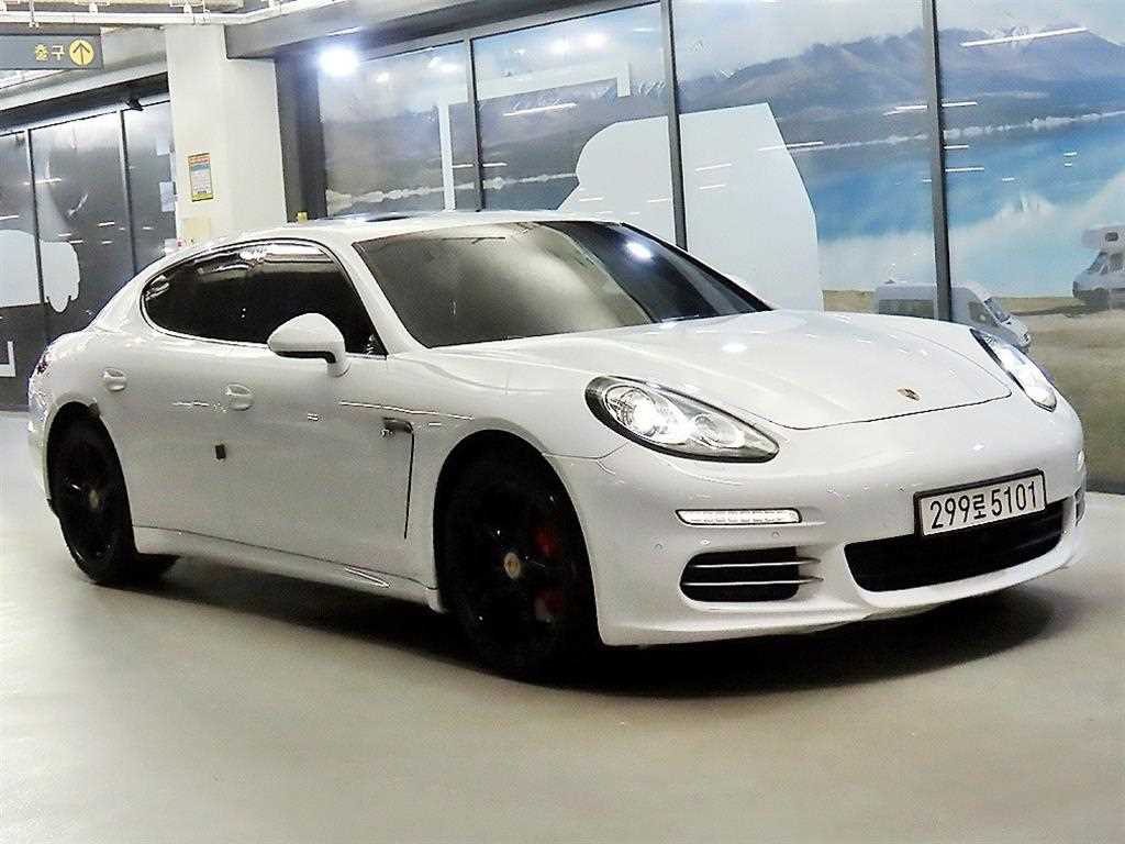 포르쉐 파나메라 3.6 AWD 사진