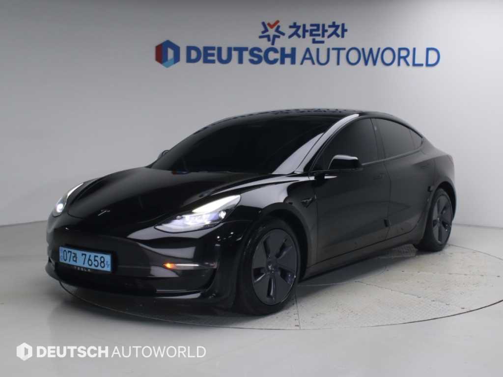 테슬라 모델 3 롱 레인지 사진