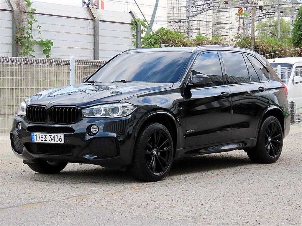 BMW X5 xDrive 30d 비전 100에디션 사진 2/20