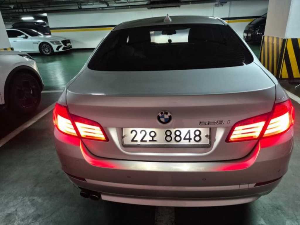 BMW 5시리즈 528i 사진 2/9
