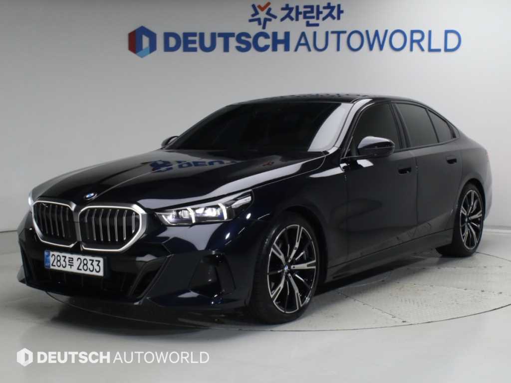 BMW 5시리즈 530i xDrive M 스포츠 사진