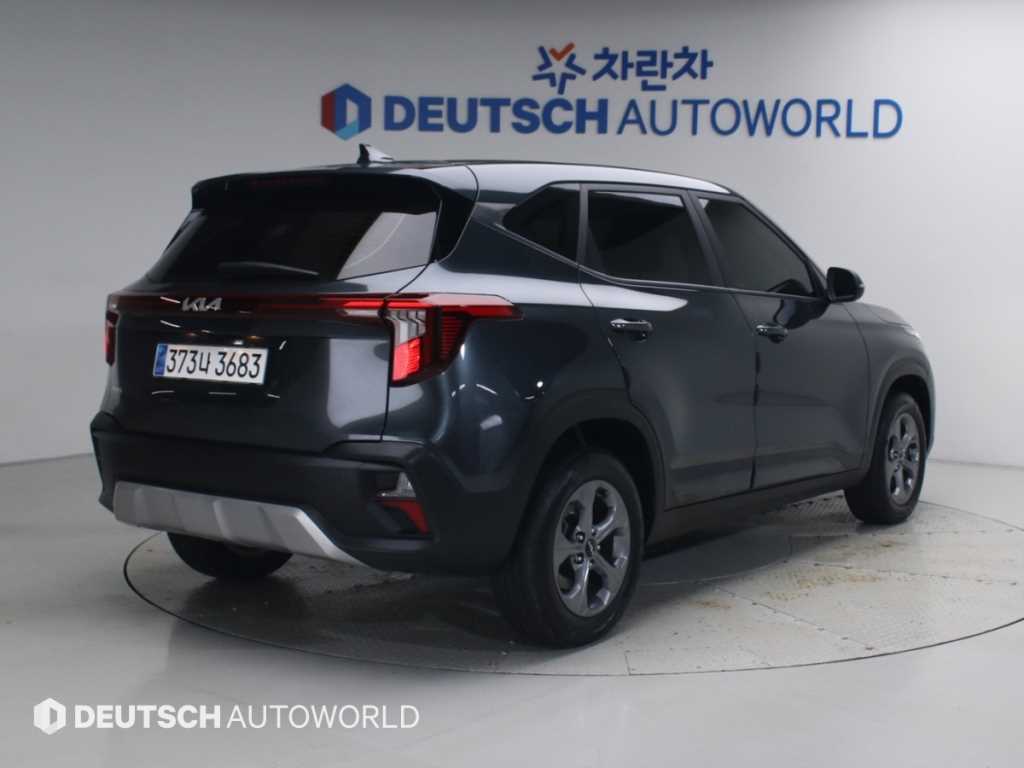 기아 셀토스 가솔린 2.0 2WD 트렌디 사진 2/20