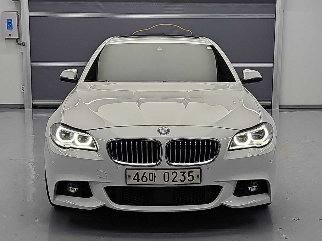 BMW 5시리즈 520d xDrive M 에어로다이나믹 프로 사진 2/20