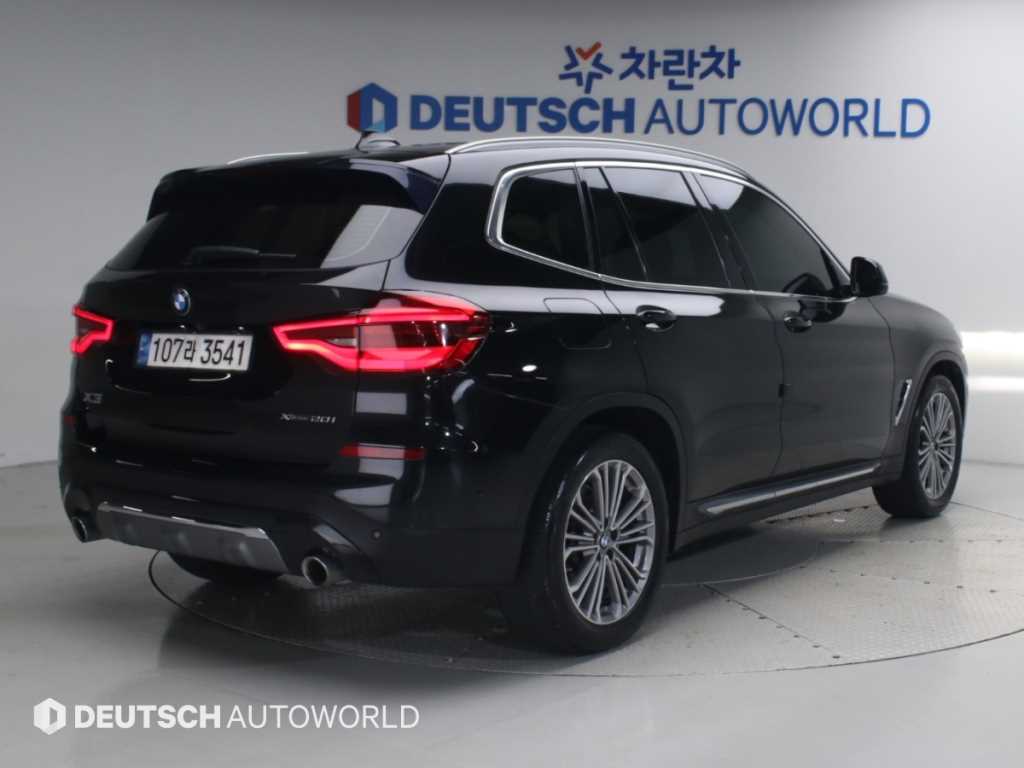 BMW X3 xDrive 20i 럭셔리 사진 2/20