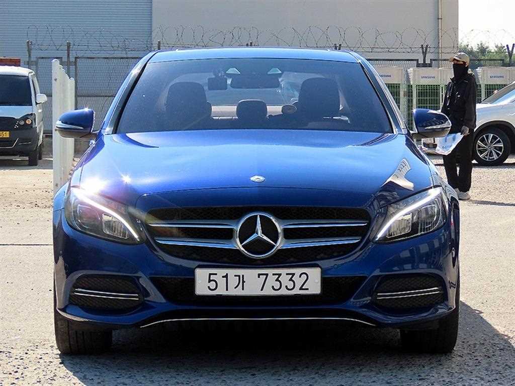 벤츠 C 클래스 C200 d 사진