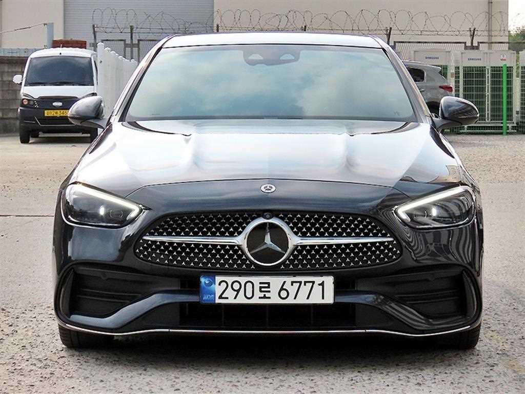 벤츠 C 클래스 C300 4MATIC AMG 라인 사진