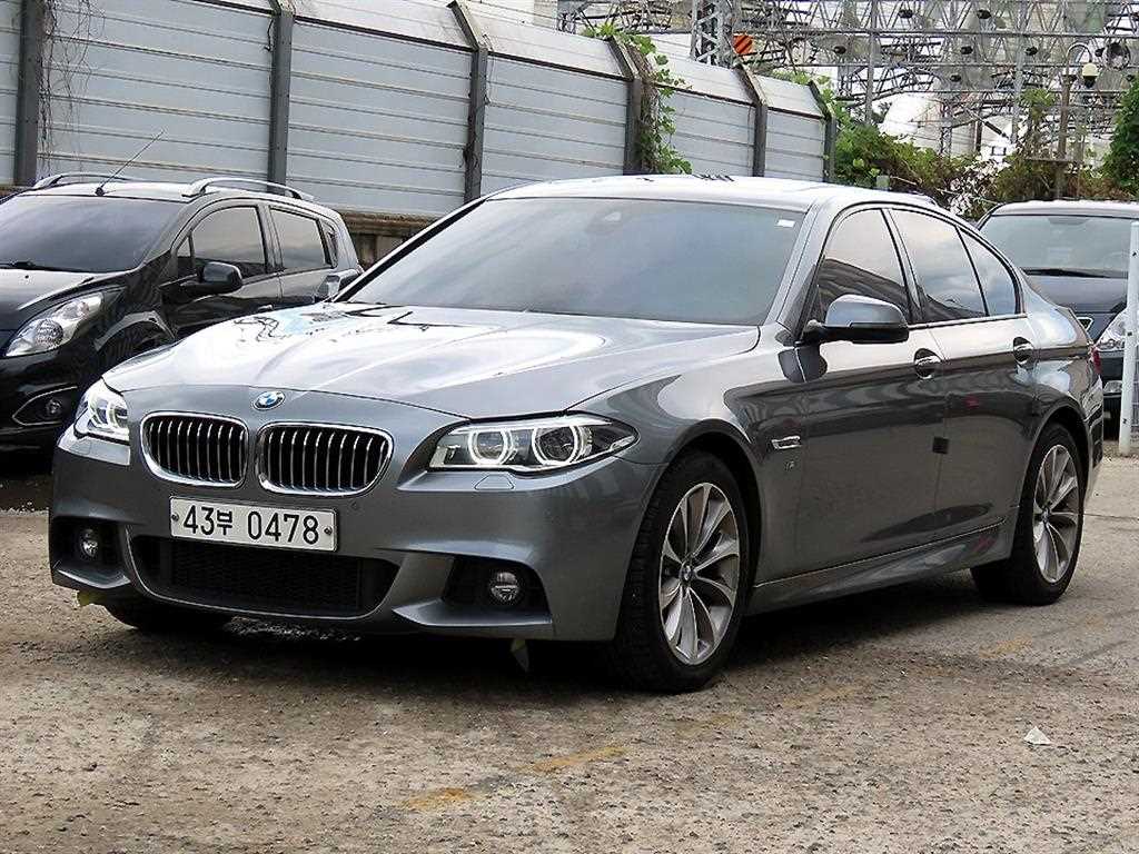 BMW 5시리즈 520d M 에어로다이나믹 사진 2/20