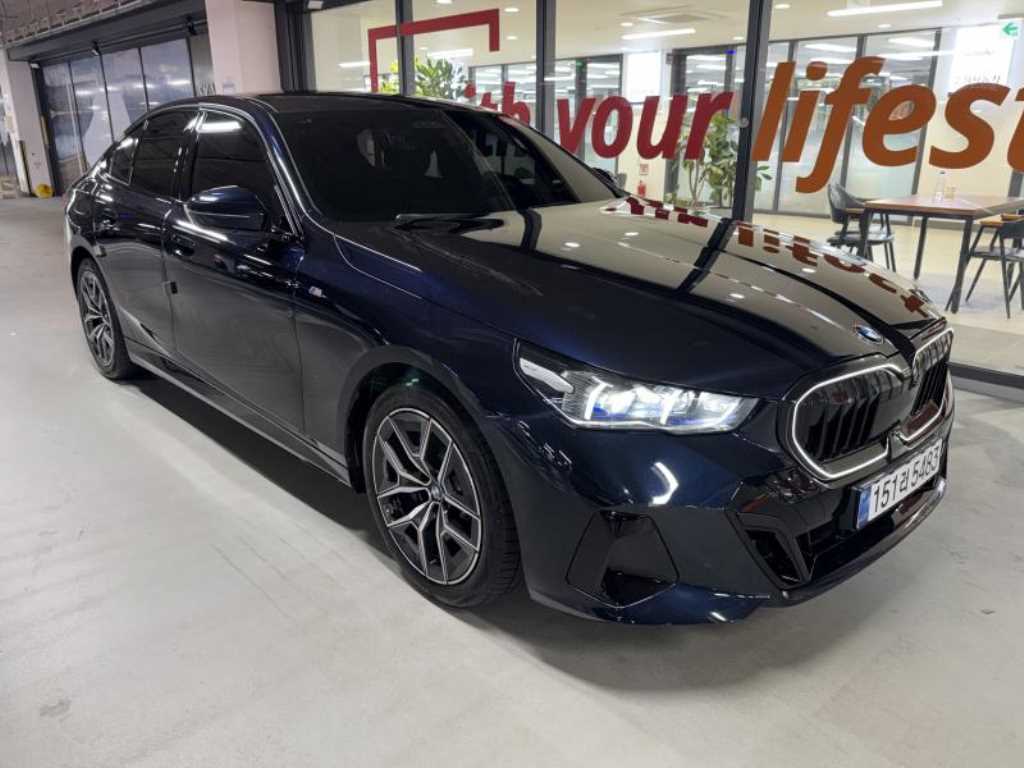 BMW 5시리즈 520i 기본형 사진 2/20