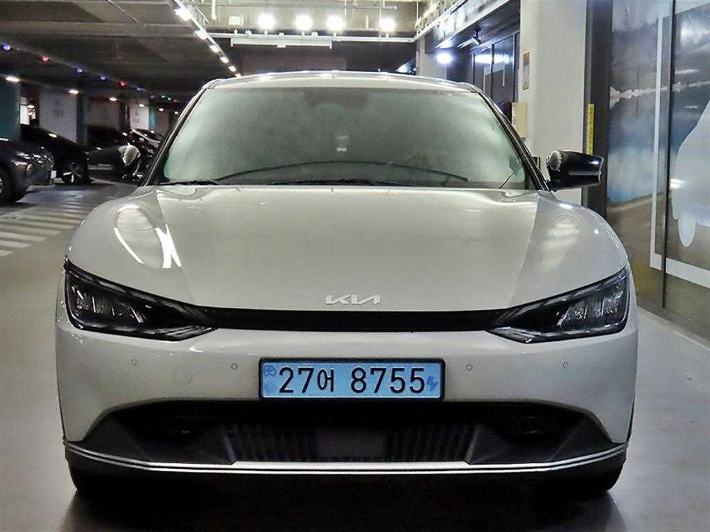 기아 EV6 롱레인지 에어 사진 2/20