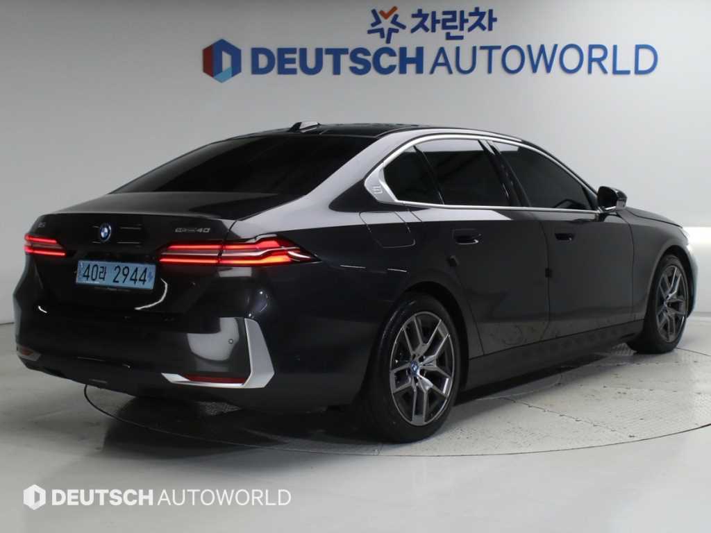 BMW i5 eDrive 40 기본형 사진 2/20